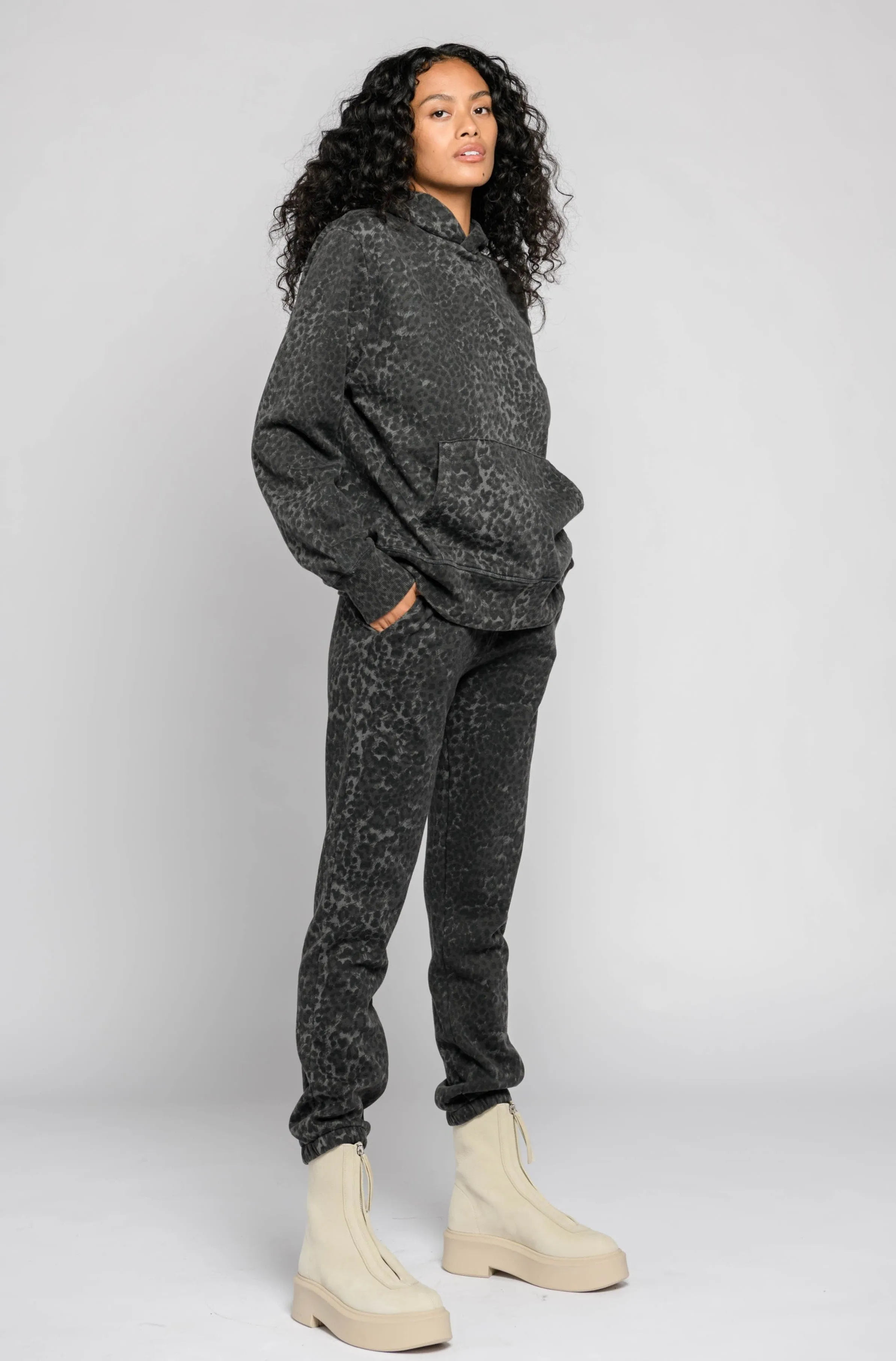 JOGGER - ANTHRACITE LEOPARD