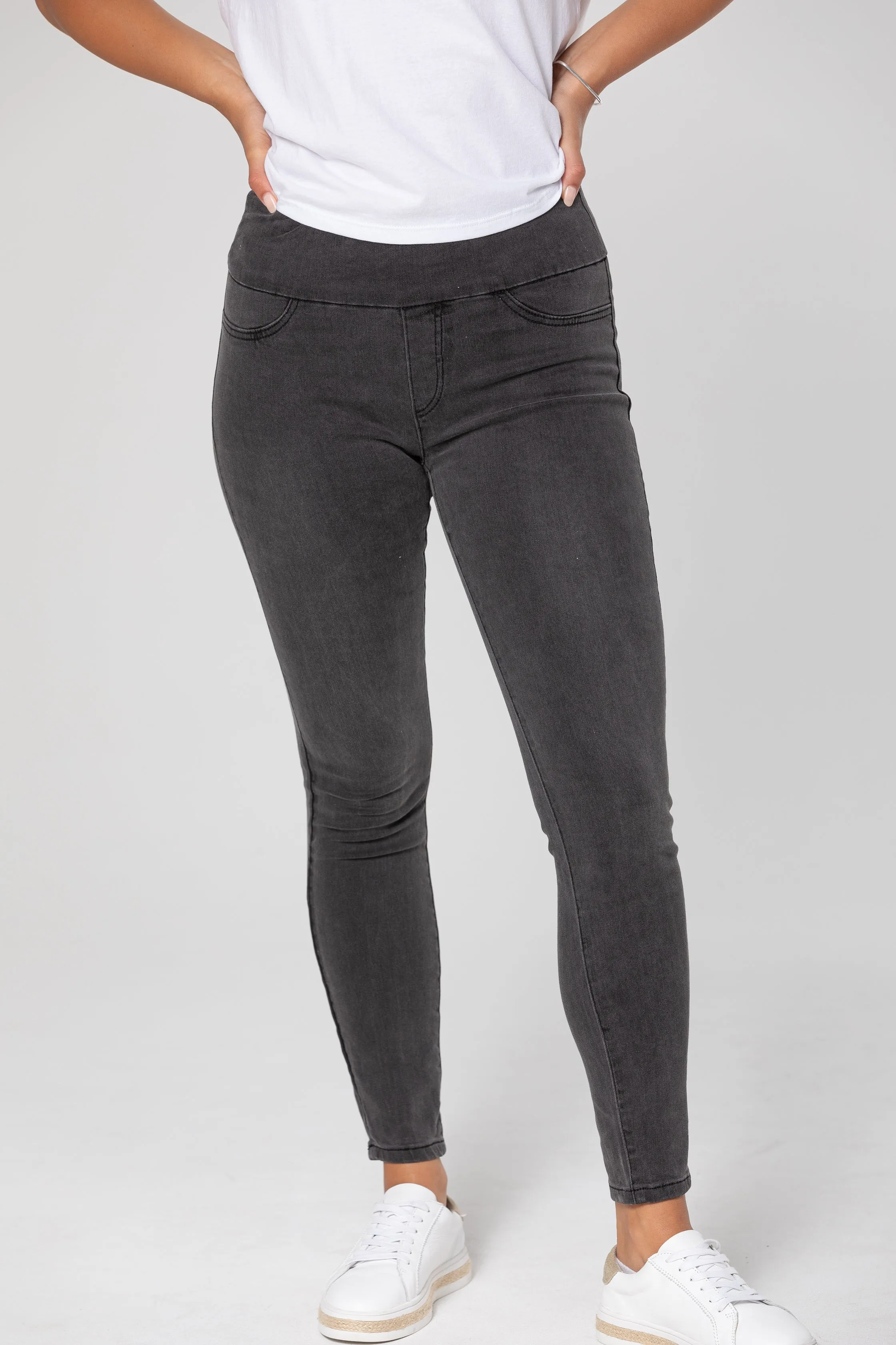 LENNY STRETCH JEANS- Grey